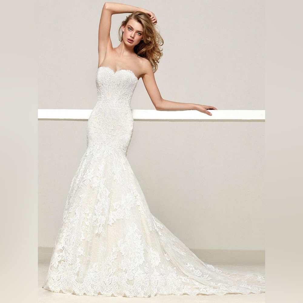 Pronovias lace wedding dress